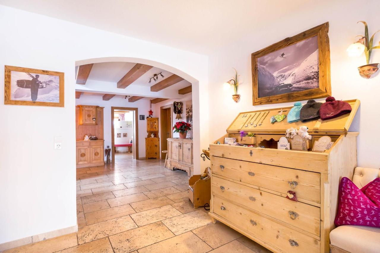 Hotel Garni Lavendel Лех ам Алберг Екстериор снимка