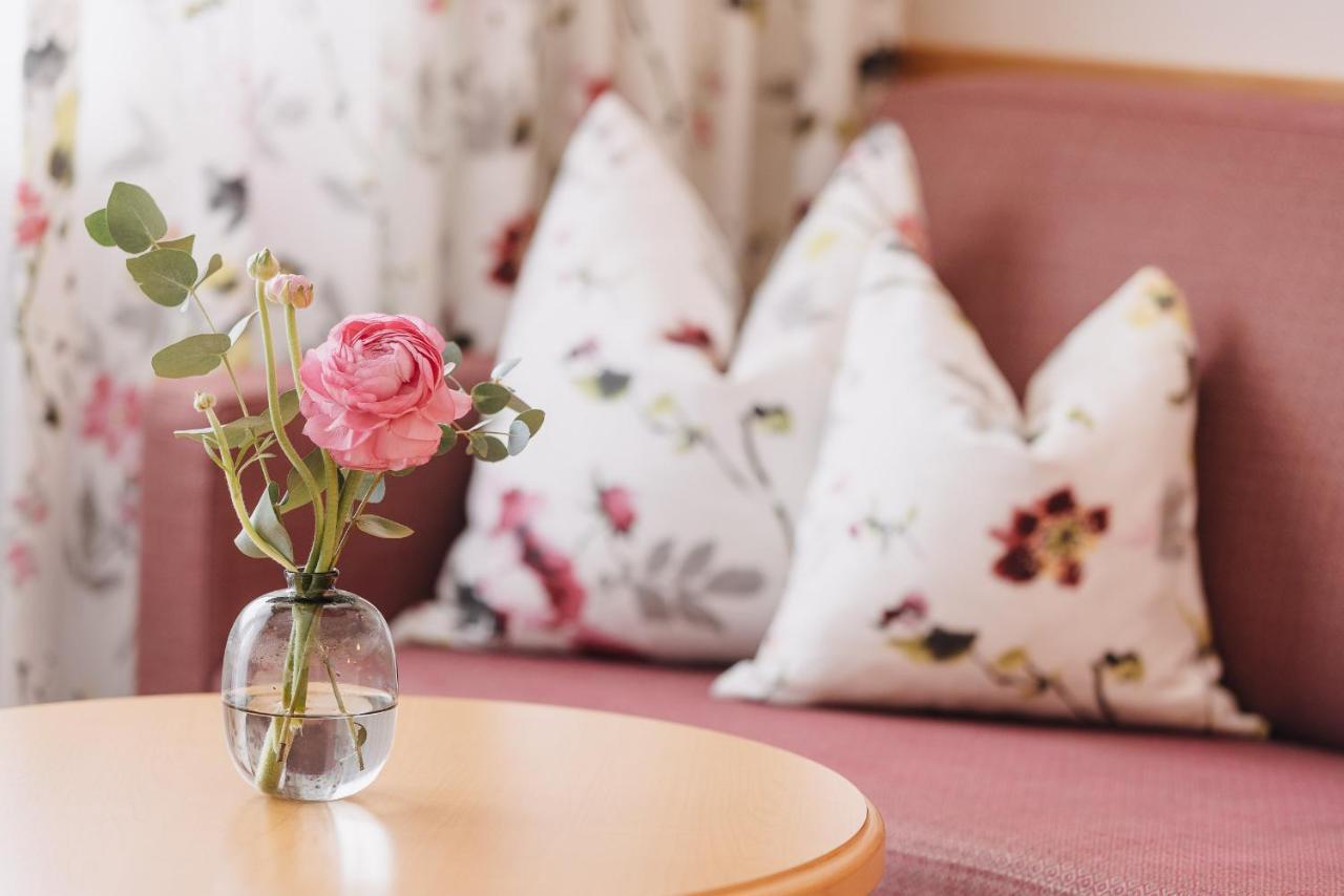 Hotel Garni Lavendel Лех ам Алберг Екстериор снимка