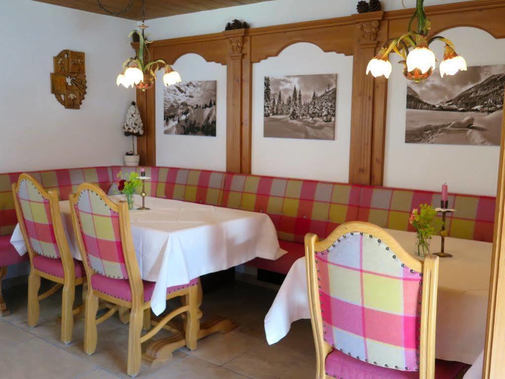 Hotel Garni Lavendel Лех ам Алберг Екстериор снимка