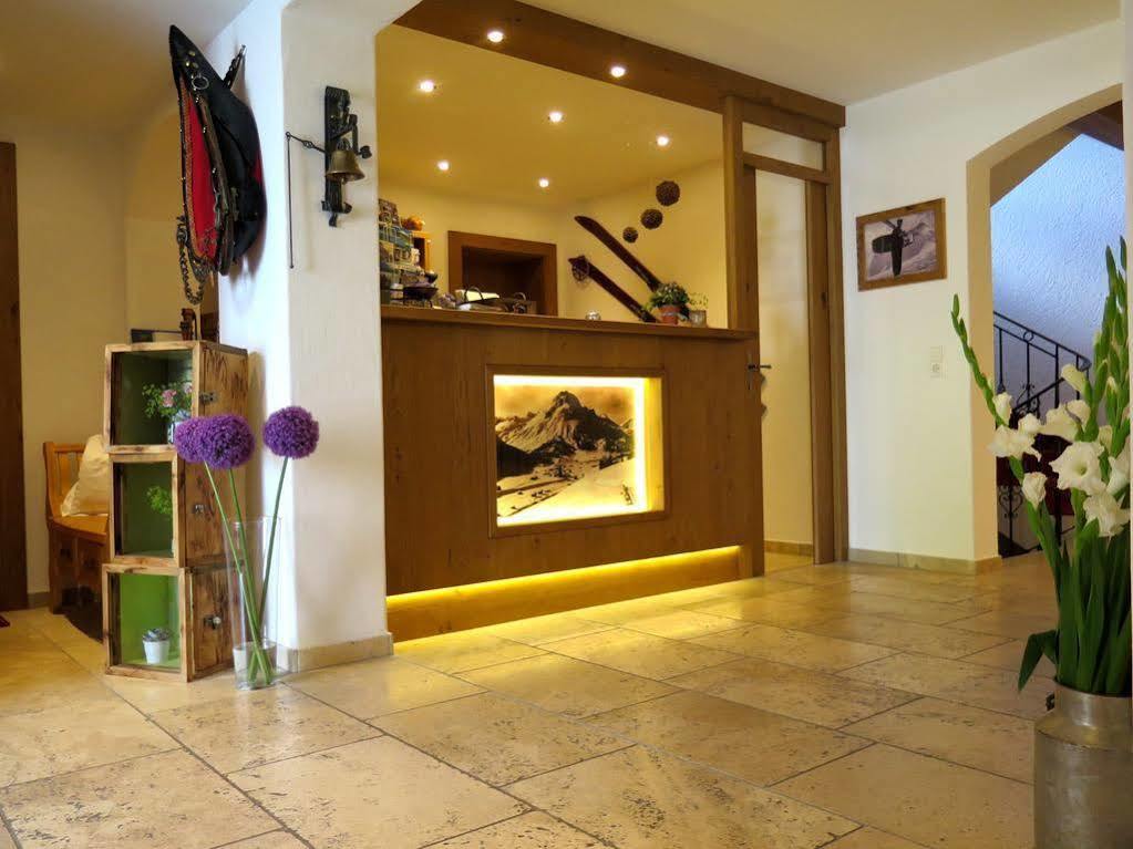 Hotel Garni Lavendel Лех ам Алберг Екстериор снимка